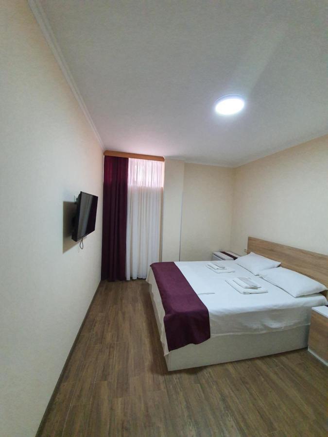Blossom Hotel Batumi Exterior photo