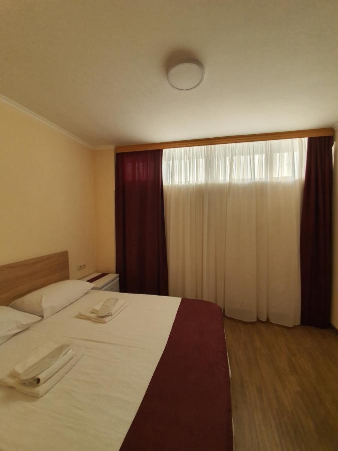 Blossom Hotel Batumi Exterior photo