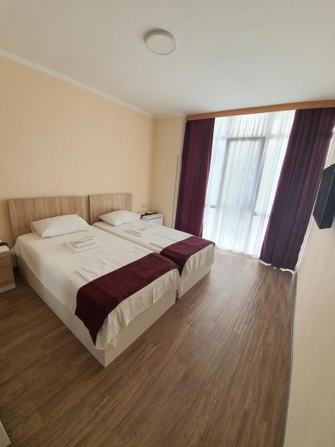 Blossom Hotel Batumi Exterior photo